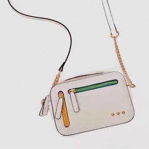 Clarity Crossbody Bag – Sleek, Stylish & Street-Ready in White